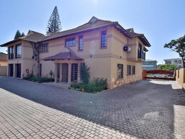 Townhouse for sale in Cape St Francis, Eastern Cape