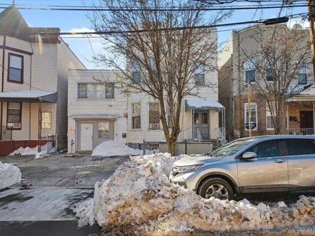 House for sale in Hudson, New Jersey