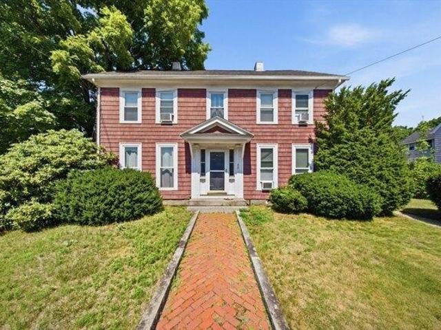 House for sale in North Uxbridge, Massachusetts