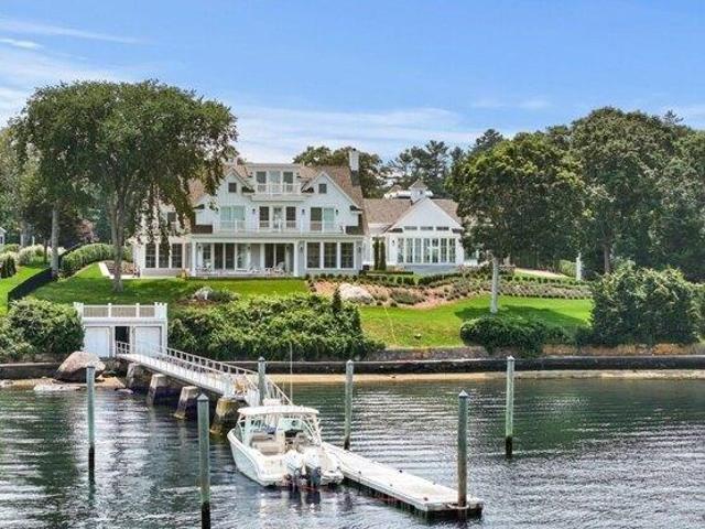 House for sale in Wareham, Massachusetts