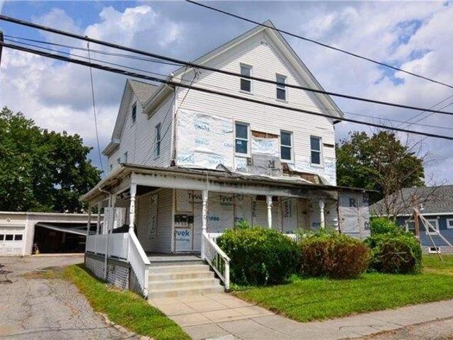 House for sale in Warwick, Rhode Island