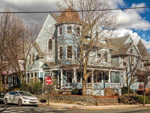 House for sale in Hudson, New Jersey