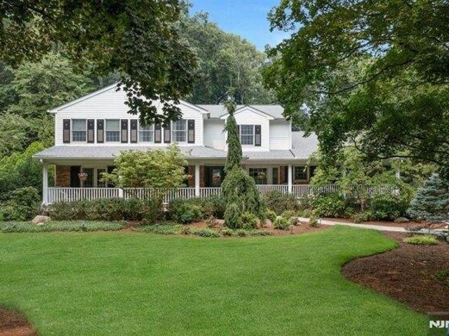 House for sale in Wyckoff, New Jersey
