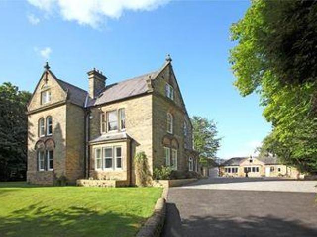 House for sale in Charlesworth, East Midlands