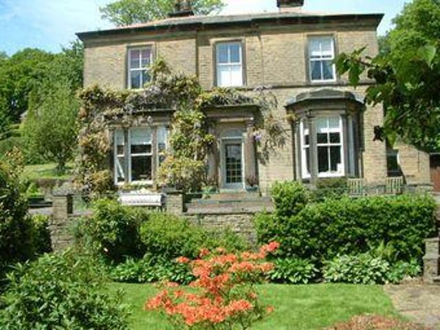 House for sale in Holmfirth, West Yorkshire