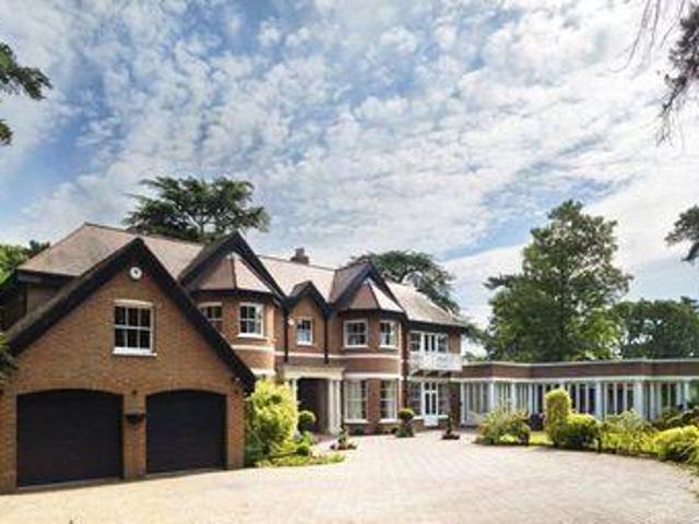 House for sale in Kingston upon Thames, Greater London