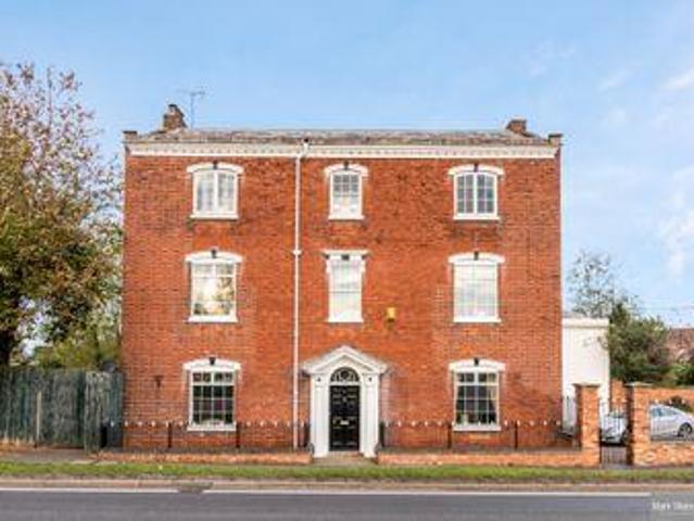 House for sale in Gun Hill, Warwickshire
