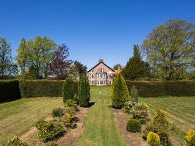 House for sale in High Field, York