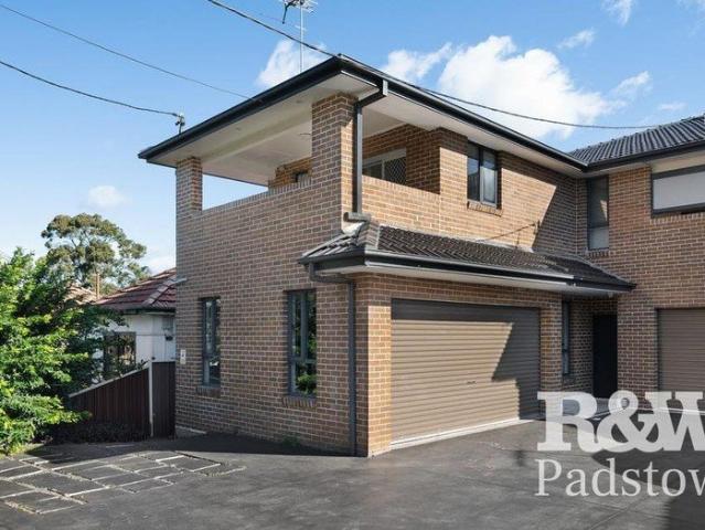 Duplex for rent in Revesby, Sydney