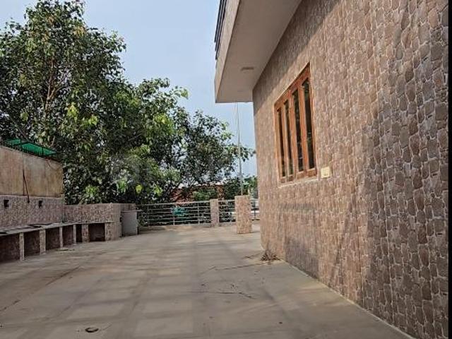 Duplex for sale in Deri