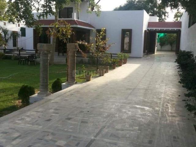 House for rent in Deri