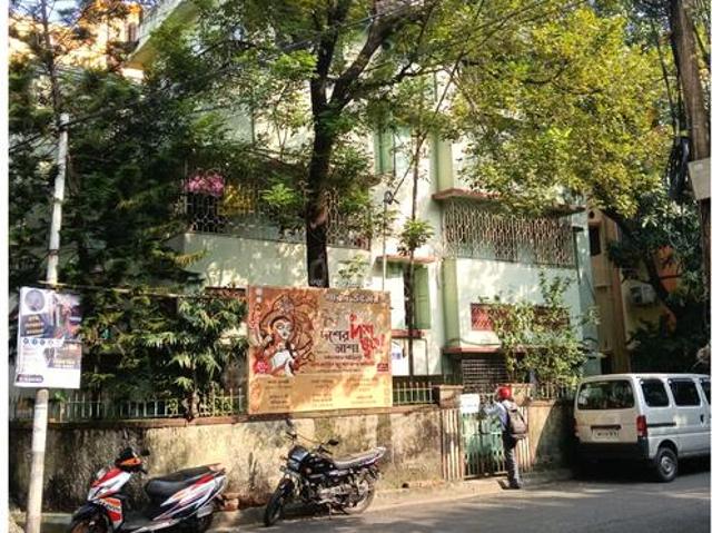 House for sale in Baghajatin, Kolkata