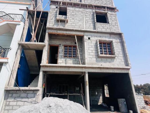 House for sale in Bangalore North, Cox Town - Bangalore