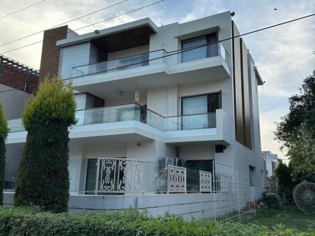 House for sale in Chandigarh, Union Territory Of Chandigarh