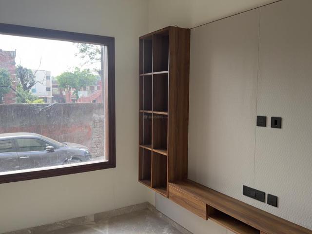 House for sale in Hariana