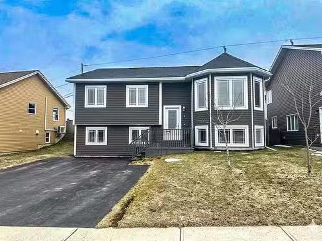 House for sale in Paradise, Newfoundland And Labrador