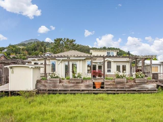 House for sale in Greenbrae, California