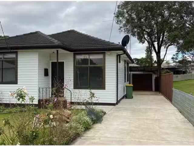 House for rent in Chester Hill