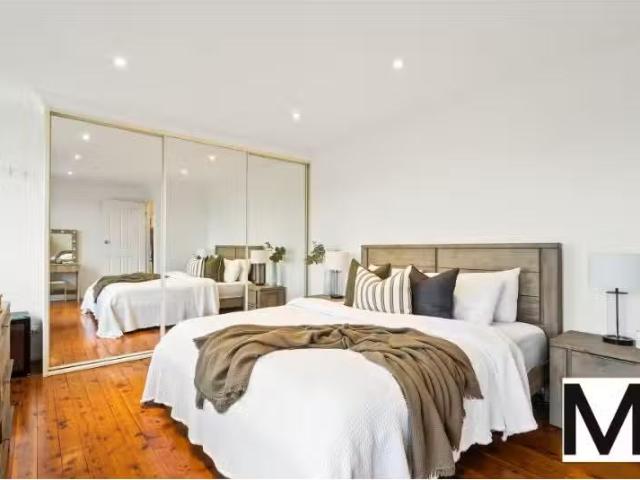 House for rent in Wollongong West, New South Wales