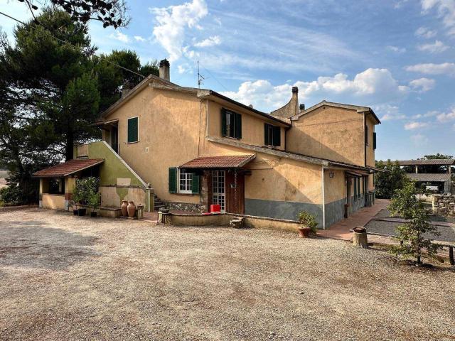 Casa in vendita a Cinigiano, Toscana