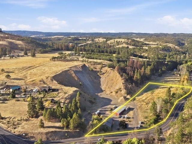 House for sale in Lyle, Klickitat County