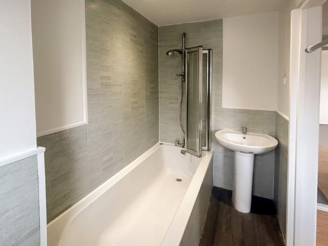Apartment for rent in Belfast, Skegoniell