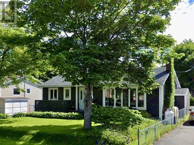 House for sale in Mount Pearl, Newfoundland And Labrador