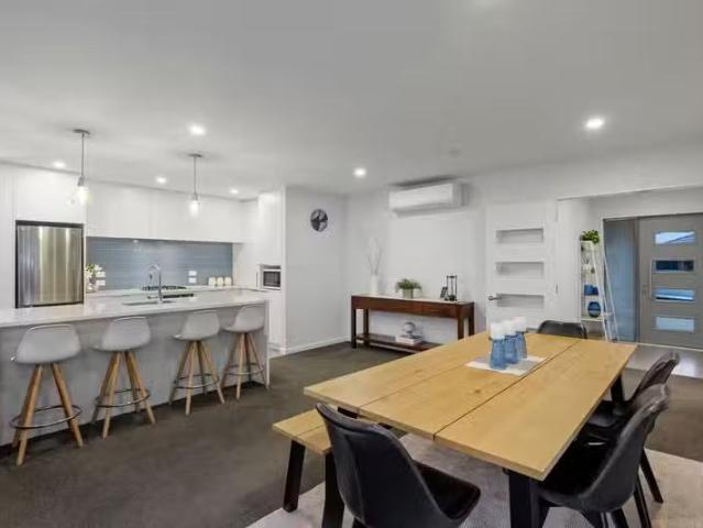 House for sale in Chaslands, Canterbury