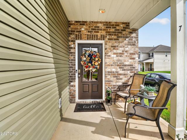 House for sale in Frank Price Townhomes, Clinton