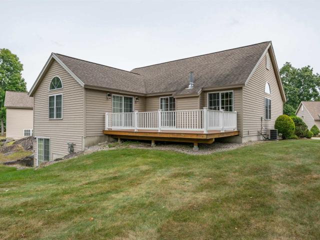 Condo for sale in Maplevale at Cricket Hill, East Kingston