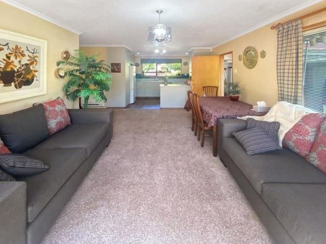 House for rent in Chaslands, Canterbury