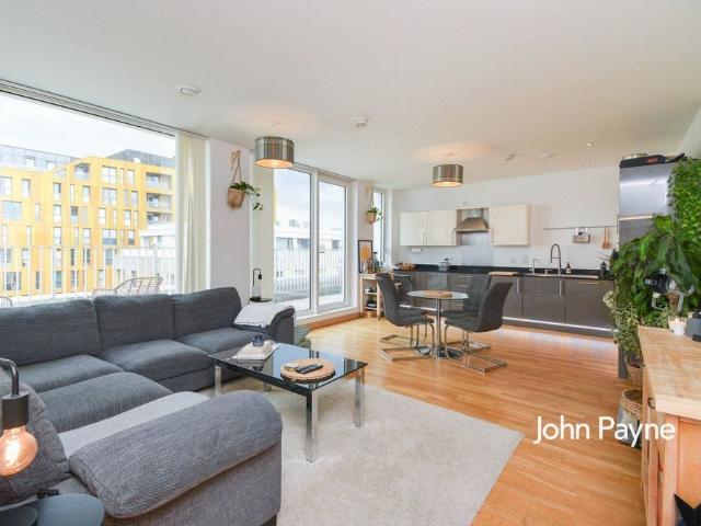 Apartment for rent in East Greenwich, Cat Hill