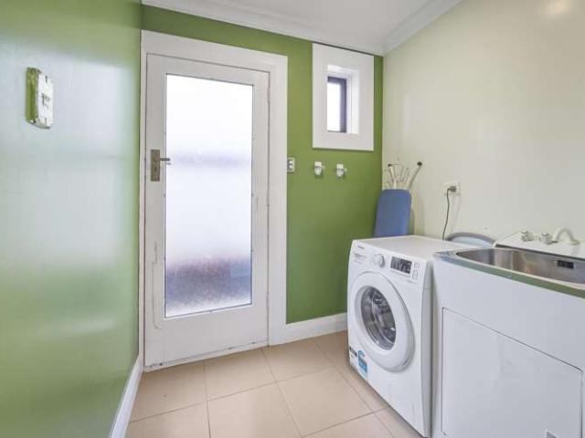 House for sale in Otakou