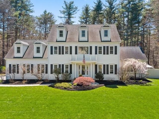 House for sale in Hopkinton, Massachusetts