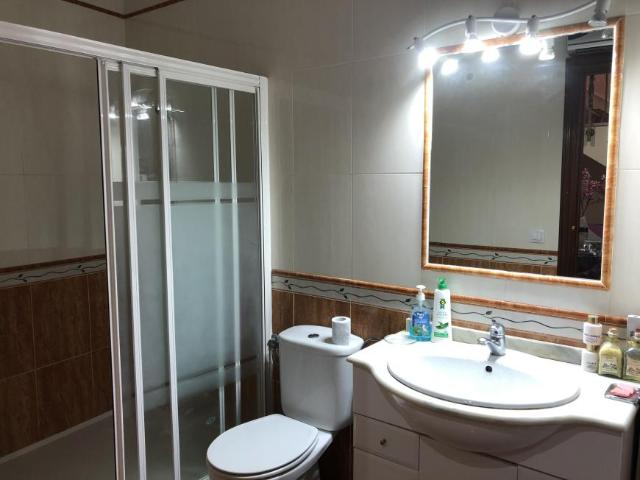 Casa en venta en Barriada Constitución, Olvera