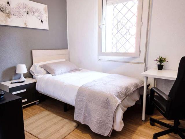 Habitación en alquiler en Alcalá De Henares, Madrid