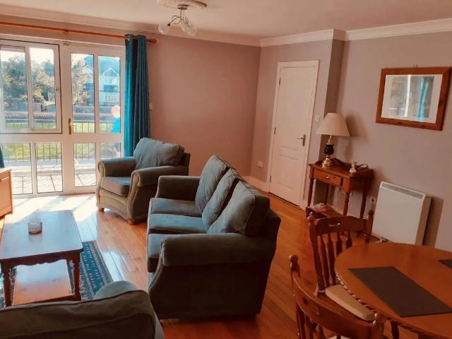 Apartment to rent in Slí na Coille, Cathair na Gaillimhe