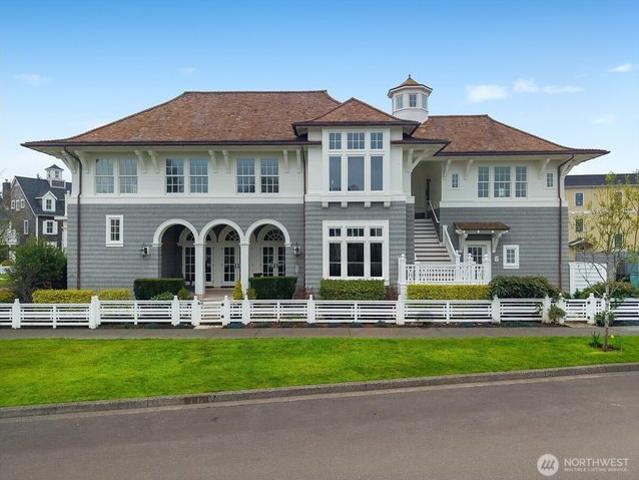 House for sale in Moclips, Washington
