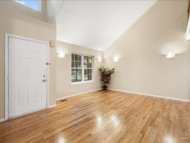 House for sale in Streamwood, Illinois