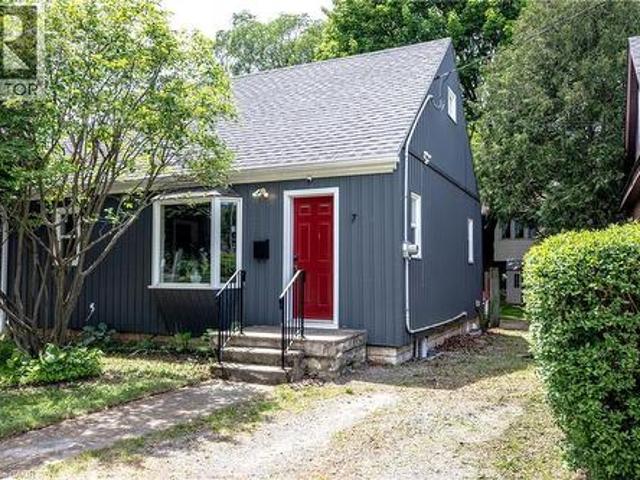 House for sale in Ancaster, Ontario