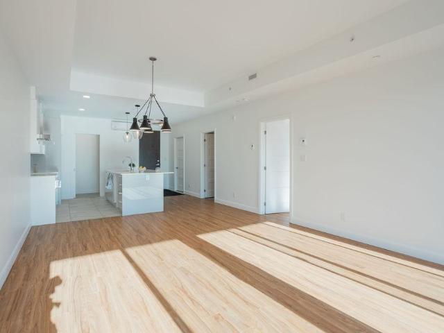Apartment for rent in Les Rivières, Québec
