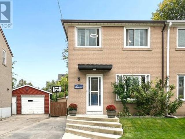 House for sale in Scarborough Centre, Toronto