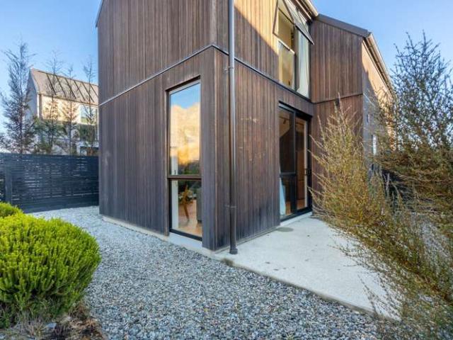 Apartment for sale in Otakou
