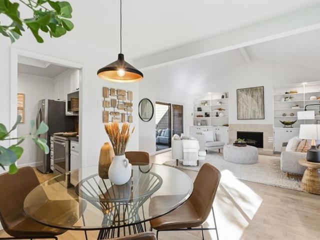 Townhouse for sale in Larkspur, Marin County