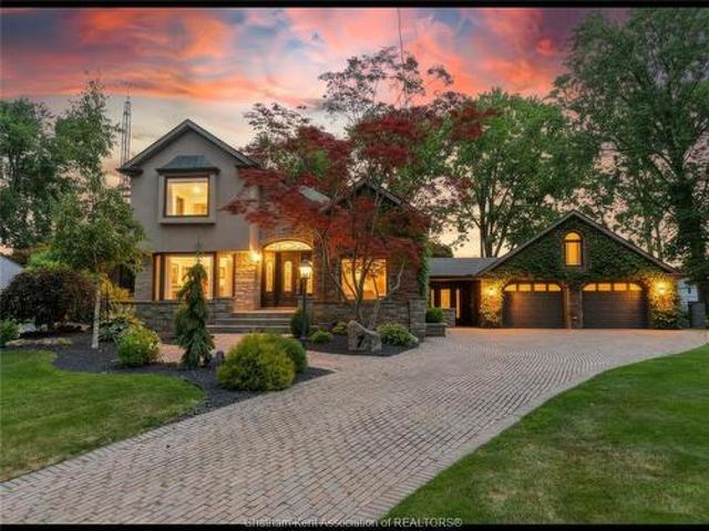 House for sale in Chatham–kent, Ontario
