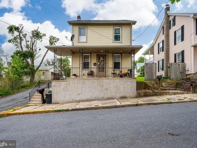 House for sale in Pine Grove, Pennsylvania