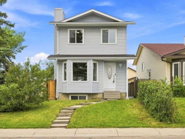 House for sale in Northwest, Alberta