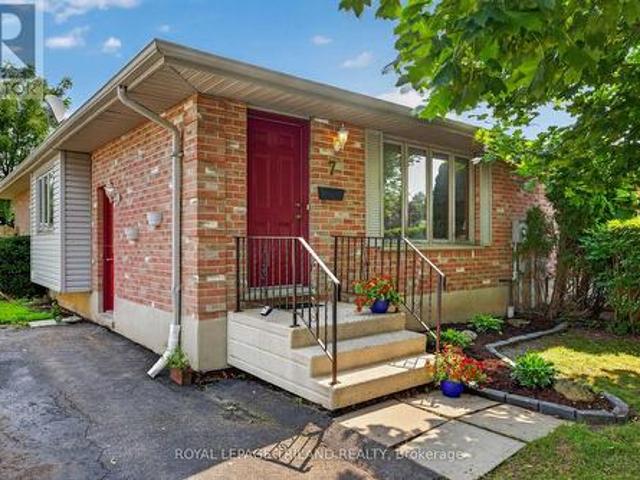 House for sale in St. Thomas, Ontario