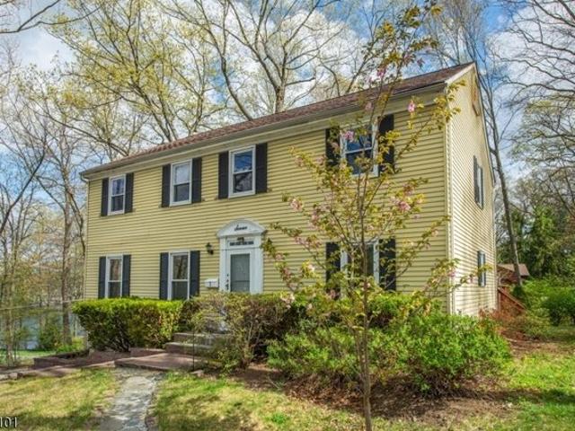 House for sale in Mountain Lakes, New Jersey