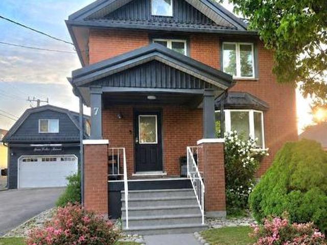 House for sale in Woodstock, Ontario
